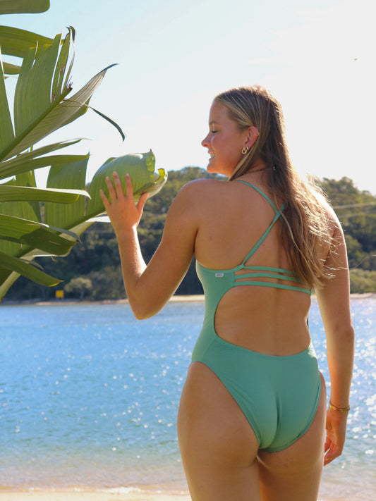 AIRLIE ONE PIECE || Matcha